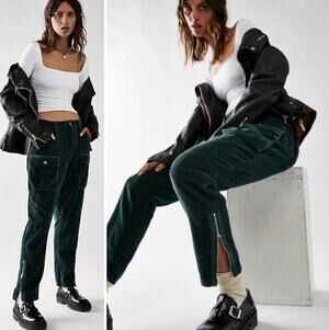 Free People LONDON CALLING Tapered Leg Corduroy Cargo Pants Green 27 NWT $168